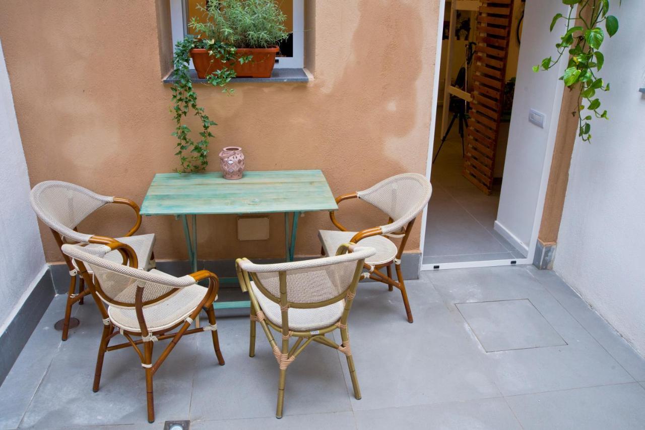 Casa Al Vino Lägenhet Portici Exteriör bild